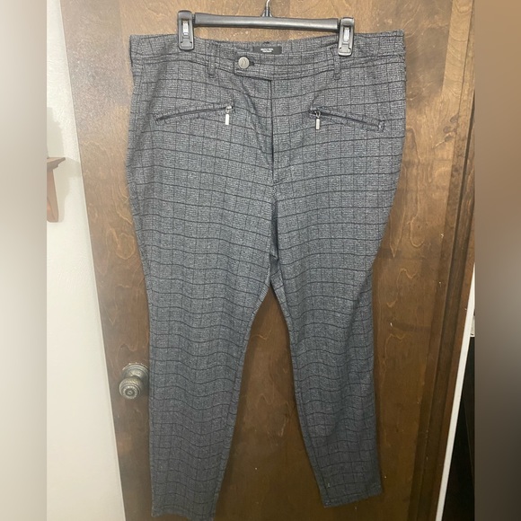 Simply Vera Vera Wang Gray Plaid Pants - Picture 1 of 9